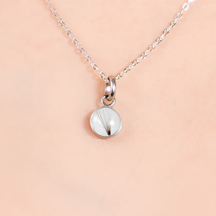 Pioni Necklace
